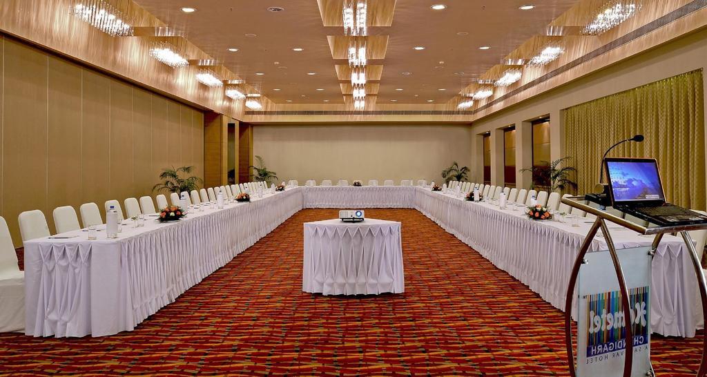 Hometel Hotel 4*